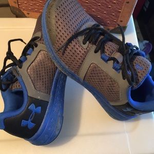 Under armour tennis shoes